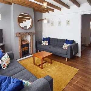 Host & - The Snug Holiday home Skelton (North Yorkshire)